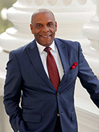 Steven Bradford