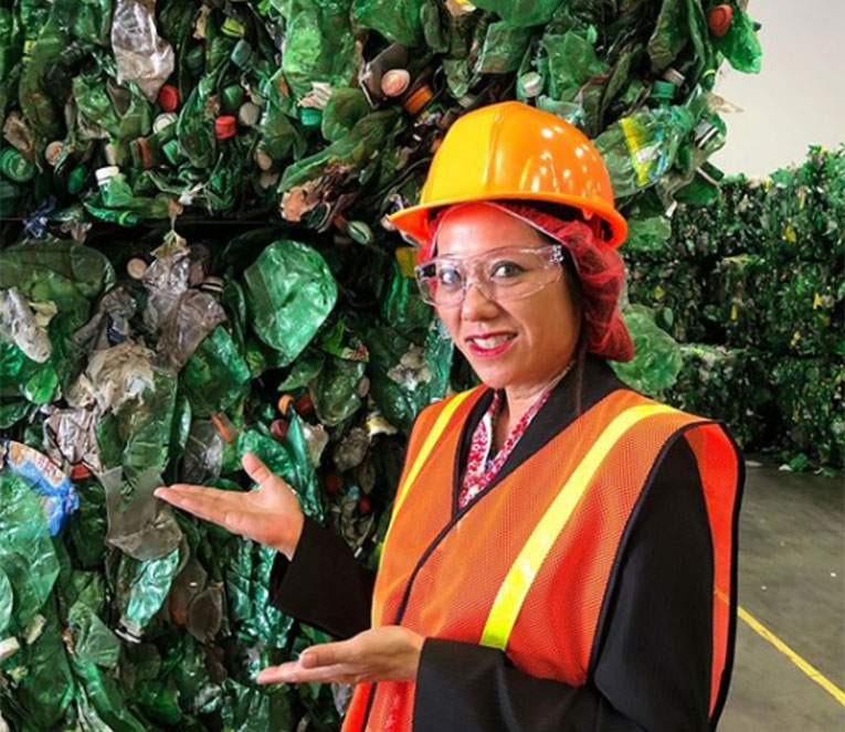 Treasurer Ma tours rPlanet Earth in Vernon, the only vertically integrated PET plastic recycling manufacturer in the world. The visit was part of a day-long up-close and personal tour of rPlanet Earth and three other innovate manufacturing businesses -- General Dynamics-NAASCO in San Diego, Edwards Lifesciences in Irvine, and Trademark Brewing in Long Beach. Collectively, the four received more than $33 million in sales tax exclusions through the California Alternative Energy and Advanced Transportation Financing Authority (CAEATFA), whose board the Treasurer chairs. CAEATFA promotes high-tech and green manufacturing and recycling, providing select businesses with 100-percent sales and use tax exclusions on purchases of qualified tangible property over three years. A bill authored by Assemblymember Susan Eggman and supported by Treasurer Ma, extending the program another five years, was recently signed into law by Gov. Gavin Newsom. 